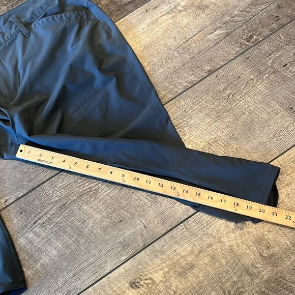 Eddie Bauer Women's Charcoal Grey Cropped Hiking Pants Size 18 - Picture 5 of 8